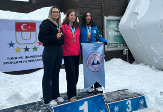 NEVÜ Öğrencisi Özsoy Snowboard Şampiyonası’nda Türkiye İkincisi Oldu