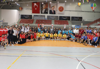 NEVÜ'de Geleneksel ‘14. Spor Şenlikleri’ Ödül Töreni Düzenlendi