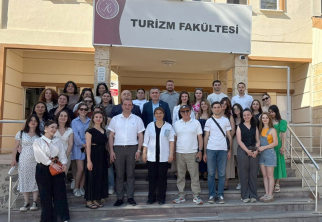 Gürcistanlı Akademisyen ve Öğrenciler NEVÜ’de