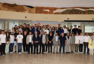 NEVÜ Rektörü Aktekin ve İl Protokolü YKS’de İlk 10 Bine Giren Öğrencileri Tebrik Etti