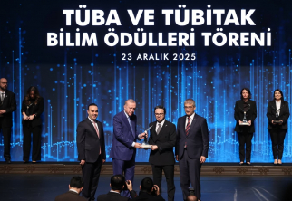 Rektör Aktekin, 2025 TÜBA ve TÜBİTAK Bilim Ödülleri Töreni’ne Katıldı: NEVÜ Öğretim Üyesine TÜBİTAK Teşvik Ödülü