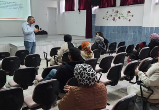 NEVÜ Akademisyeninden Maarif Modeli Aile Konferansları
