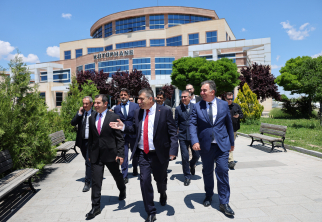 Azerbaycan Heyeti NEVÜ Kampüsünü Gezdi