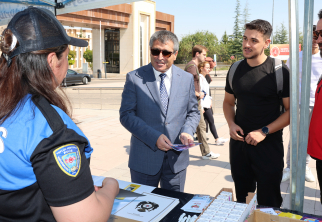 Rektör Aktekin Nevşehir Emniyet Müdürlüğü’nün Bilgilendirme Standını Ziyaret Etti