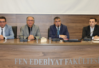 Rektör Aktekin Fen-Edebiyat Fakültesi Akademik Kurul Toplantısına Katıldı